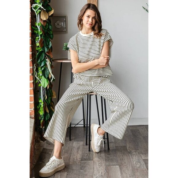 Stripe Texture Knit Front Pocket Long Pants - Picture 14 of 15